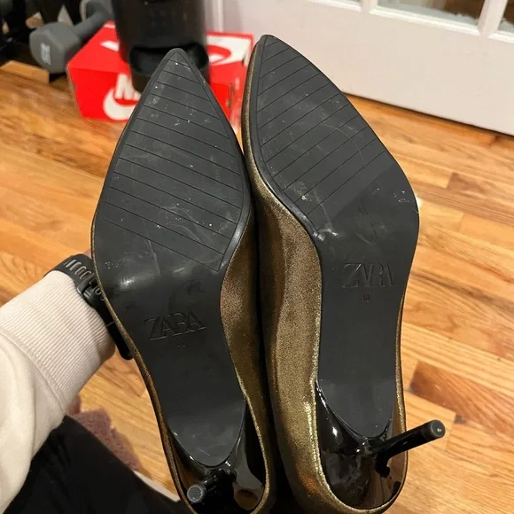 Gold Zara Boots -NWT - Picture 3 of 3